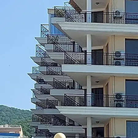 شقة Calabria *